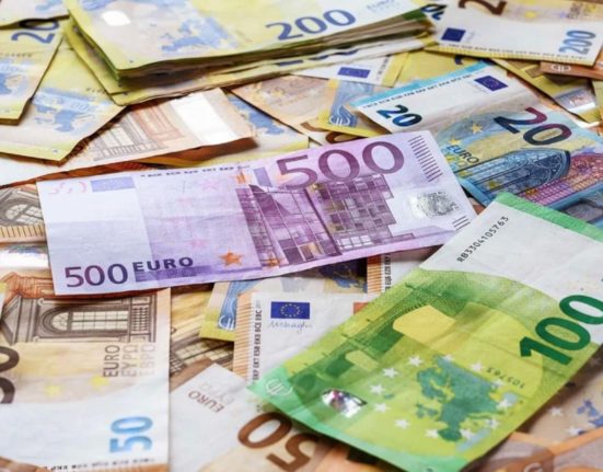 Comisia Europeana Romania primeste 3705 milioane euro din PNRR