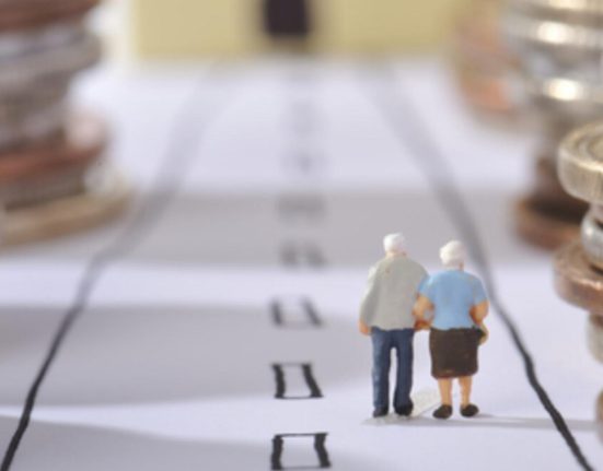 Pensiile inghetate din 2025 Ce se intampla cu salariile