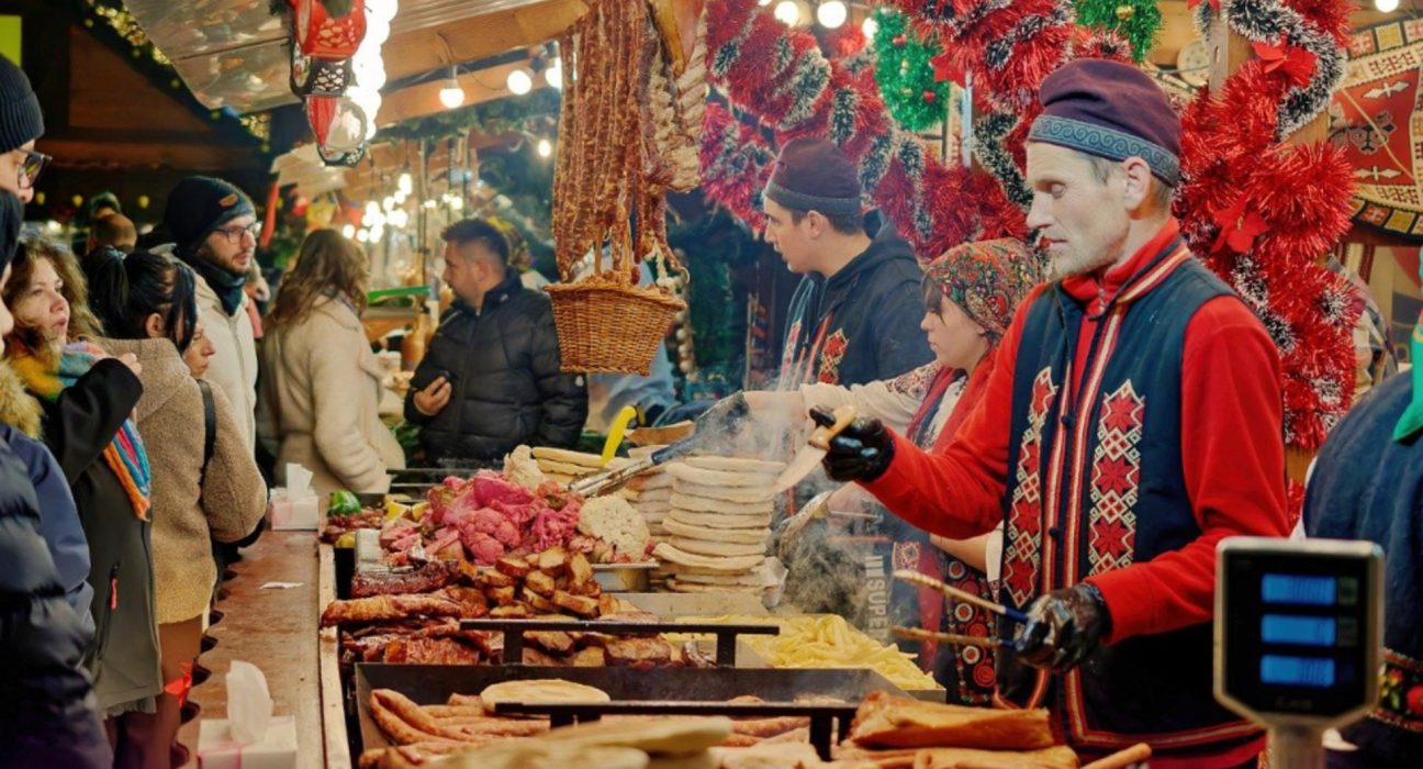 Cat costa masa festiva si plinul rezervorului de Revelion 2024 Ce scumpiri ne asteapta din 1 ianuarie 2025