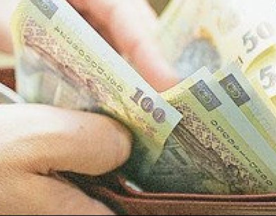 Dobanzile si inflatia ridicata ii sperie pe romani