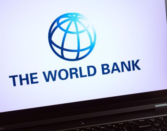 Economia Romaniei in pericol previziuni negative Banca Mondiala