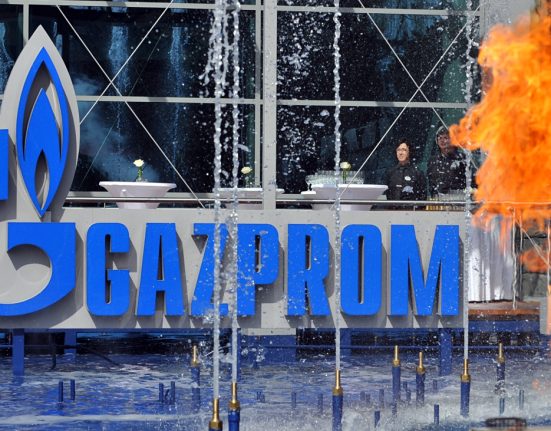 Gigantul Gazprom planifica concedieri masive in Sankt Petersburg