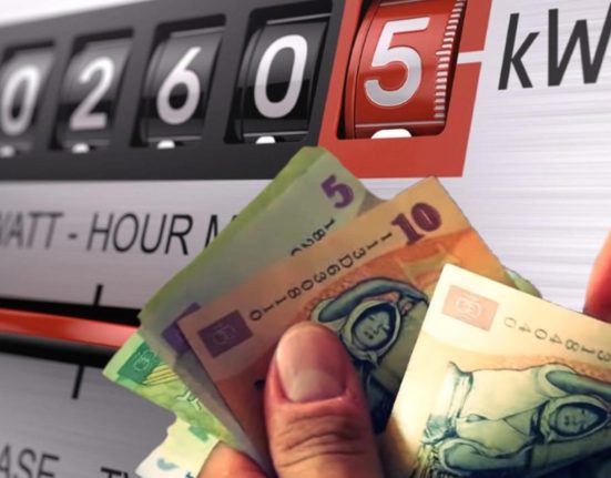 Guvernul joaca alba neagra cu plafonarea tarifelor la energie