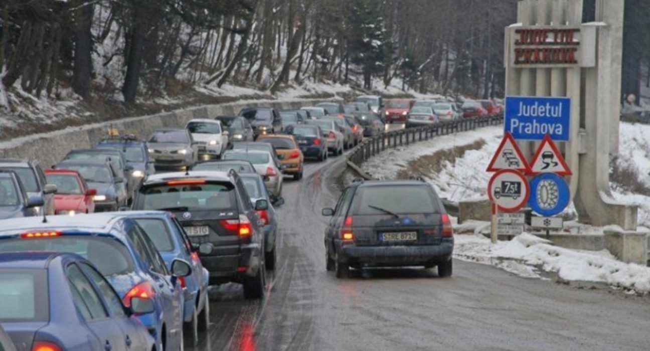 Aglomeratie pe Valea Prahovei Trafic ingreunat pe DN1