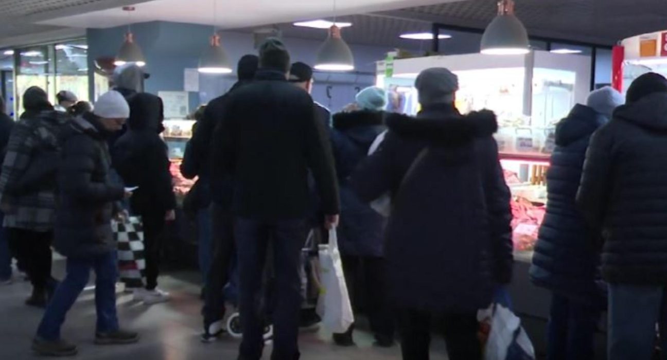 Alegerile din mai risc pentru economie Economisti leul slab poate scumpi facturile