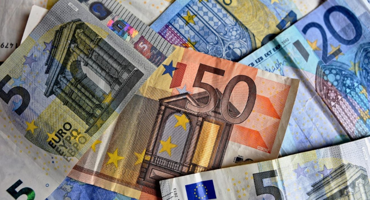 Cele mai falsificate bancnote din Europa Risc de pana la 10 ani