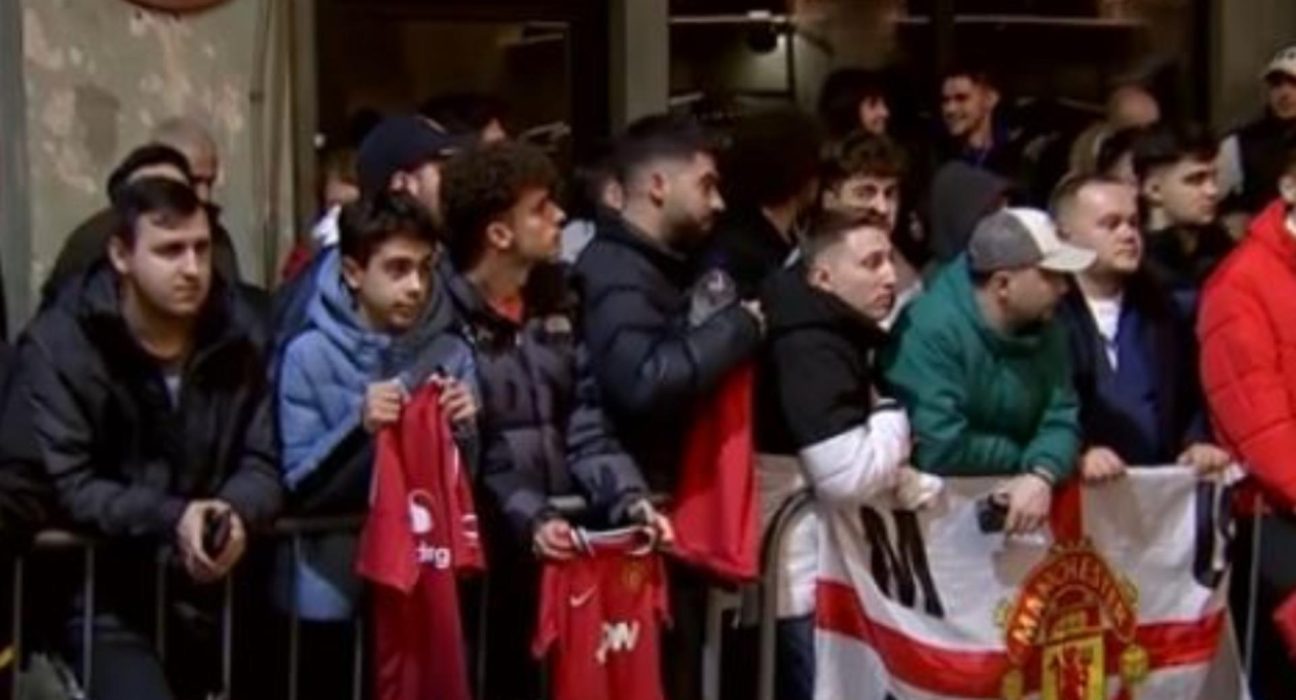 Dezamagirea fanilor din Bucuresti dupa ignorarea completa a jucatorilor Manchester United