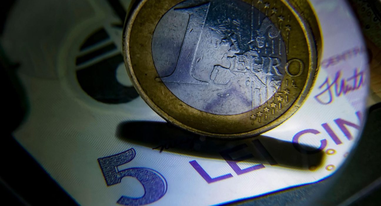 Explozia cursului valutar Prognoza euro de la Adrian Vasilescu