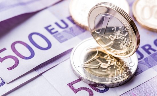 Pretul aurului atinge un record Leul scade fata de Euro