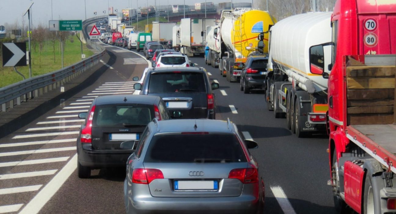 Taxa auto 2025 Ce masini sunt vizate si cand se aplica