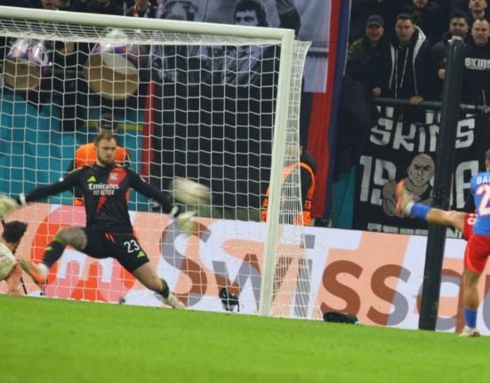 FCSB a pierdut cu Lyon 1 3 in optimile Europa League