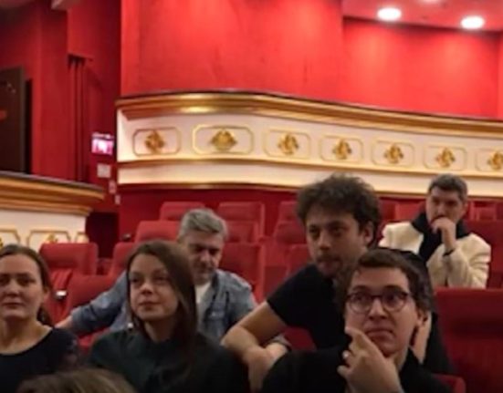 Ordonanta trenulet pensioneaza actorii Ne pare rau
