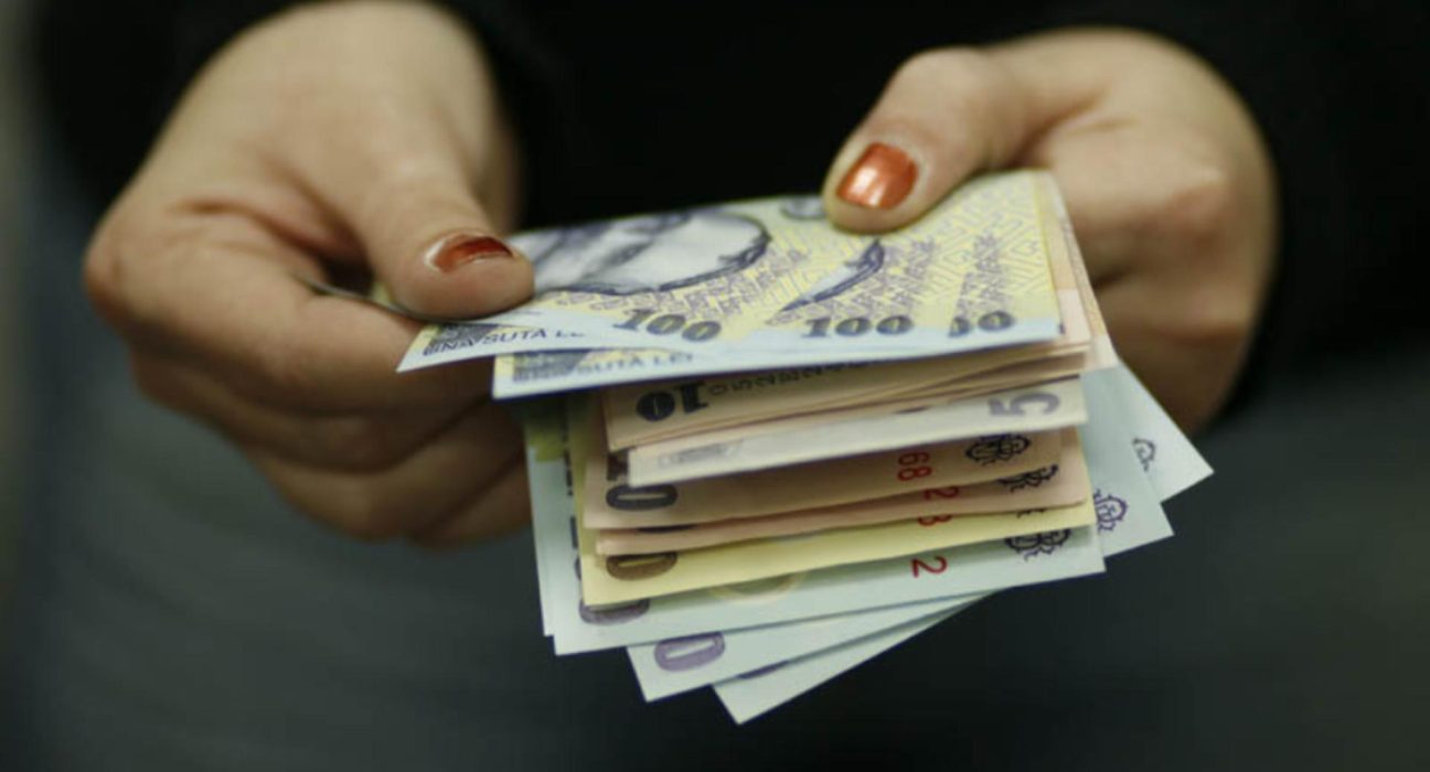 Scumpiri in toate sectoarele economiei pana in mai