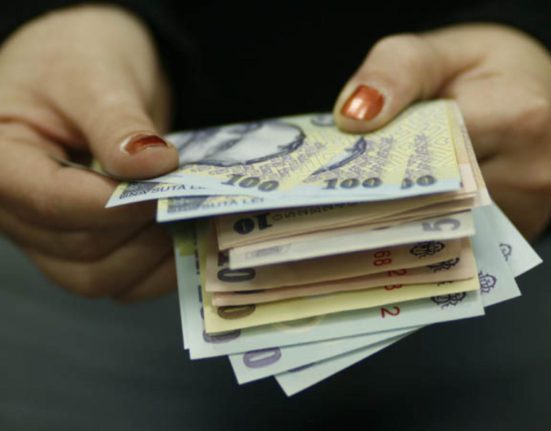 Scumpiri in toate sectoarele economiei pana in mai