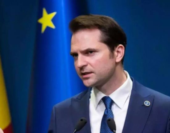 Sebastian Burduja Aproape o treime din productia Romaniei provine din eoliene Ce declara ministrul despre preturi