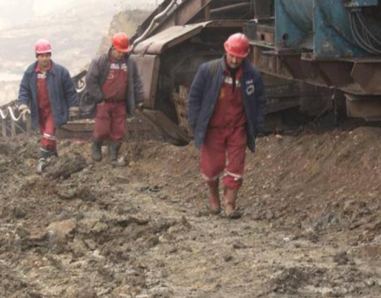Comisia Europeana ajutor pentru inchiderea minelor din Valea Jiului Cum este afectat mineritul cu fonduri europene