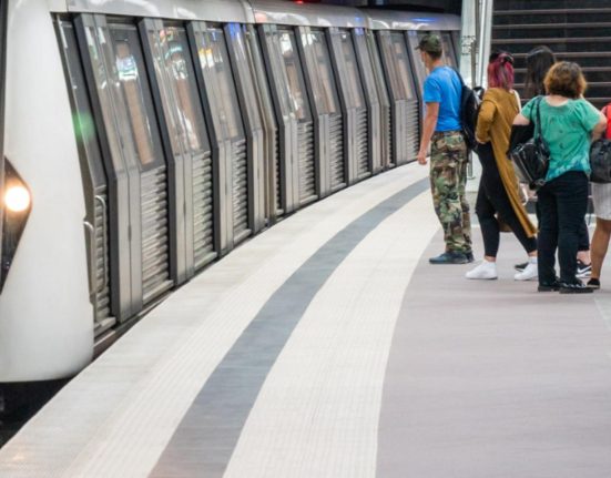 Metrorex pierderile continue din bugetul Romaniei Compania prevede un deficit de 18183 milioane de lei in 2025
