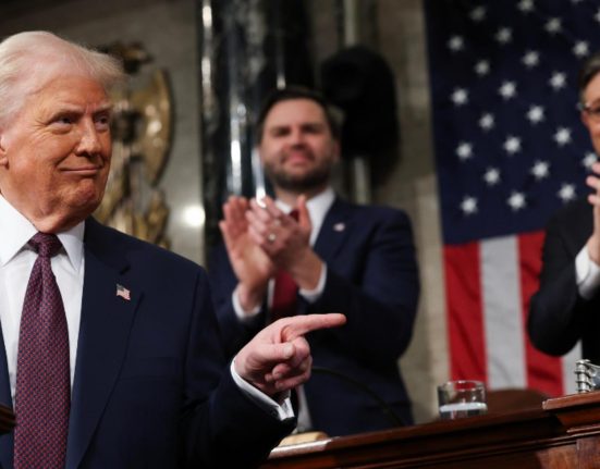 Tarifele lui Trump Justificarea razboiului economic cu China